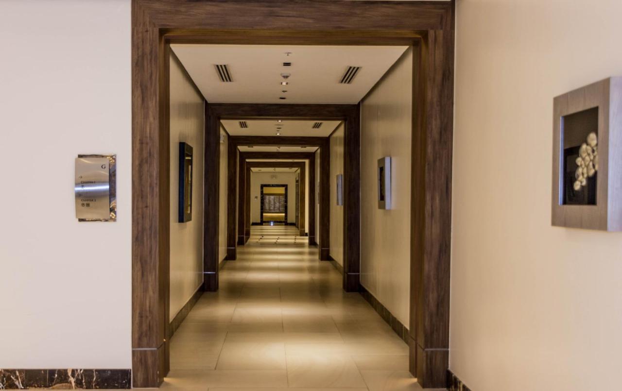 C Suites At Mactan Newtown Lapu-Lapu City Exterior photo